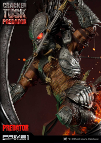 Premium Masterline Predator (Comics) Cracked Tusk Predator 17
