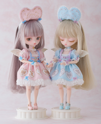 Harmonia bloom Seasonal Doll epine 7
