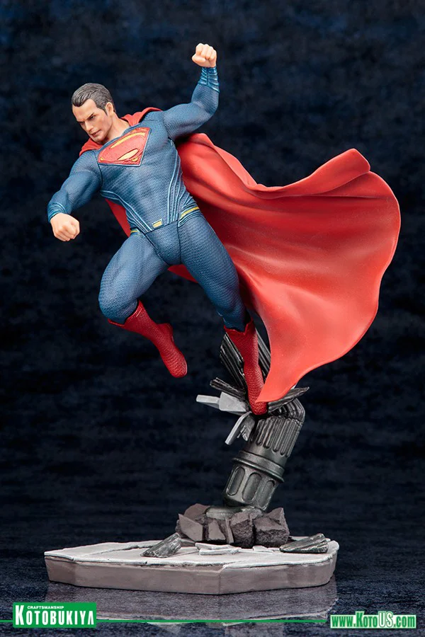 KOTOBUKIYA BATMAN v SUPERMAN: DAWN OF JUSTICE MOVIE SUPERMAN ARTFX+ STATUE - DC Comics