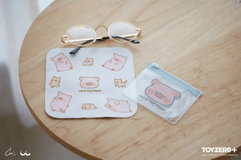 TOYZEROPLUS LuLu the Piggy Generic - Glasses Cloth - LuLu The Piggy