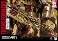 Prime 1 Studio Premium Masterline Transformers: Generation 1 Megatron Gold Version - Transformers - photo 4
