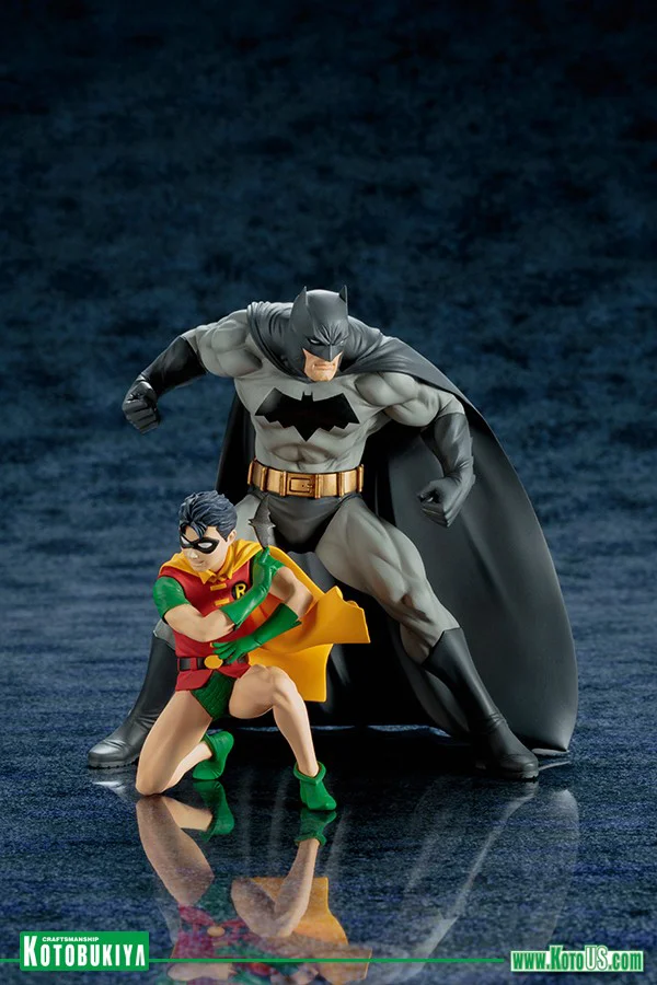 KOTOBUKIYA DC COMICS BATMAN & ROBIN TWO-PACK ARTFX+ STATUE - DC Comics