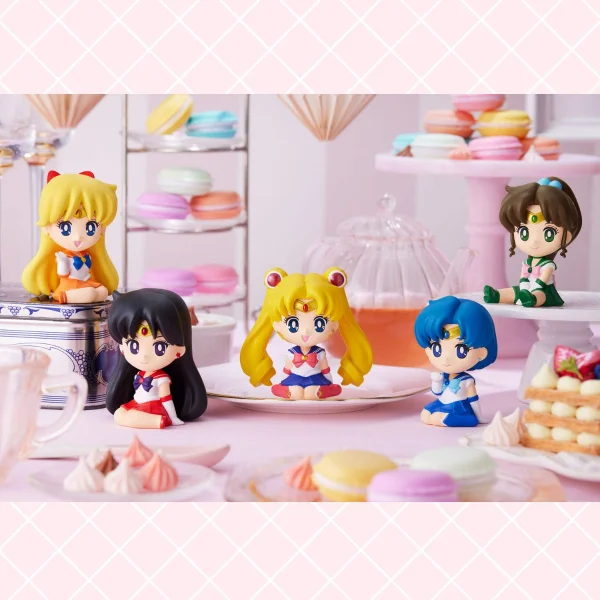 BANDAI Relaxing Mascot Sailor Moon - Sailor Moon