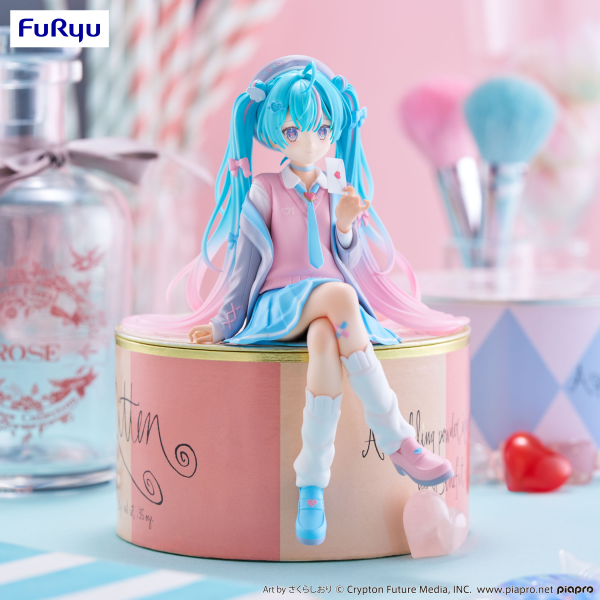 Hatsune Miku　Noodle Stopper Figure -Love Blazer-