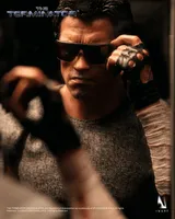 Queen Studios INART – The Terminator  -  T-800 1/6 Collectible Figure - The Terminator - photo 15
