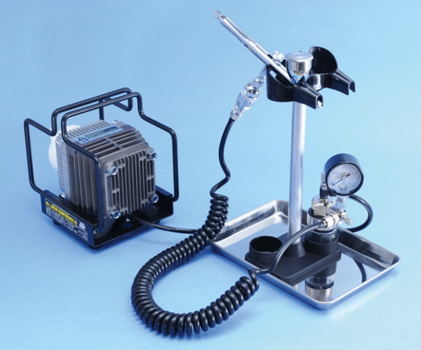 Mr. Linear Compressor L5 / Airbrush Set 3