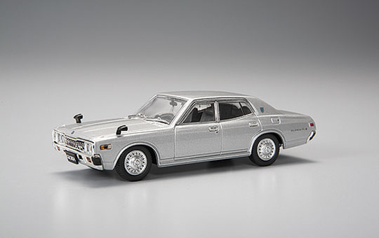 DIECAST MODEL CAR: 1/43 330 GLORIA GL-E LATE Ver. ['77] (SILVER METALLIC)