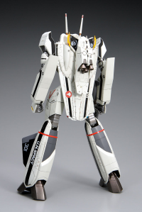 [20] 1:72 VF-0A/S BATTROID MACROSS ZERO 3