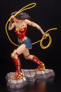KOTOBUKIYA WONDER WOMAN 1984 MOVIE WONDER WOMAN ARTFX STATUE - DC Comics - photo 5