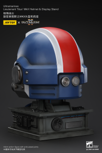 Ultramarines Lieutenant Titus' MKX Helmet & Display Stand 11