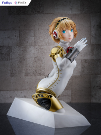 Aigis 1/1 Scale Bust Figure 4