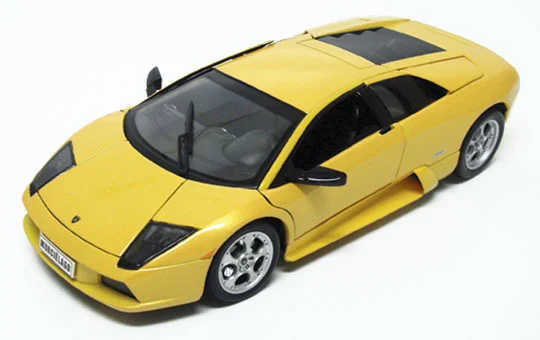 Aoshima 1/18 WELLY DIECAST MINIATURE CAR: 1/18 LAMBORGHINI MURCIELAGO (YELLOW) - Scale Figures