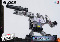 Transformers: War for Cybertron Trilogy - DLX Megatron 9