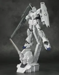BANDAI HOBBY HGUC 1/144 #101 RX-0 Unicorn Gundam (Unicorn Mode) + Unicorn Head - Mobile Suit Gundam Unicorn / Narrative - photo 4