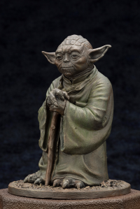 YODA™ FOUNTAIN STATUE 17