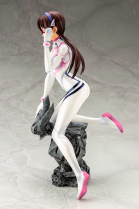 Mari Makinami Illustrious White Plugsuit ver. 5