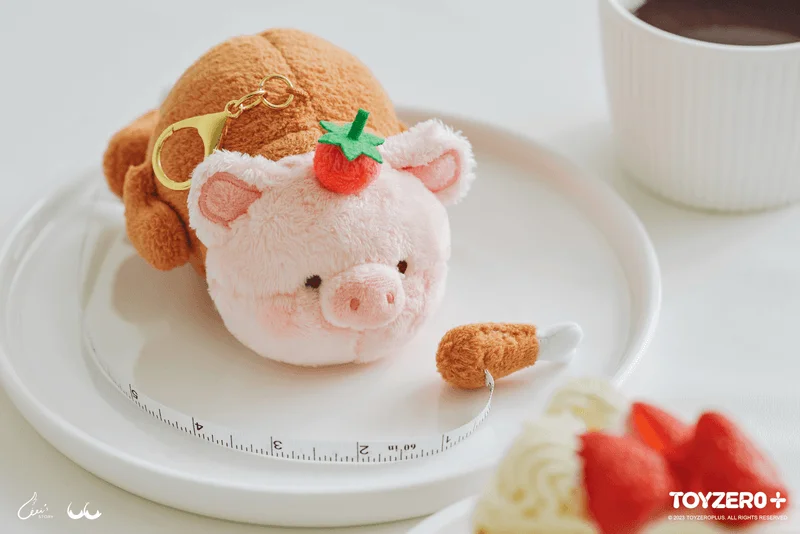 TOYZEROPLUS LuLu the Piggy Grand Dining - Turkey Chicken Lu keychain - LuLu The Piggy