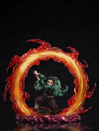 ANIPLEX Demon Slayer: Kimetsu no Yaiba Tanjiro Kamado 1/8 scale figure - Demon Slayer: Kimetsu no Yaiba - photo 1