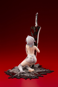 ARTFX J Io cuddling the sword 14