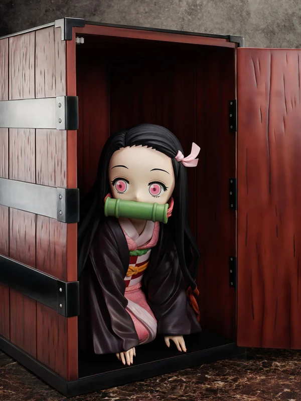 FuRyu Demon Slayer: Kimetsu no Yaiba - Nezuko in a Box - Big Size Figure - Demon Slayer: Kimetsu no Yaiba