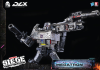 Transformers: War for Cybertron Trilogy - DLX Megatron 30