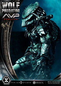 Real Elite Masterline Aliens vs. Predator: Requiem Wolf Predator DX Bonus Version 162