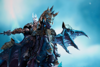 Blizzard World of Warcraft® The Lich King & Invincible Premium Statue 9