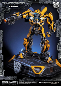 Museum Masterline Transformers: The Last Knight (Film) Bumblebee 25