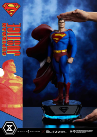 Premium Masterline Justice (Comics) Superman 24