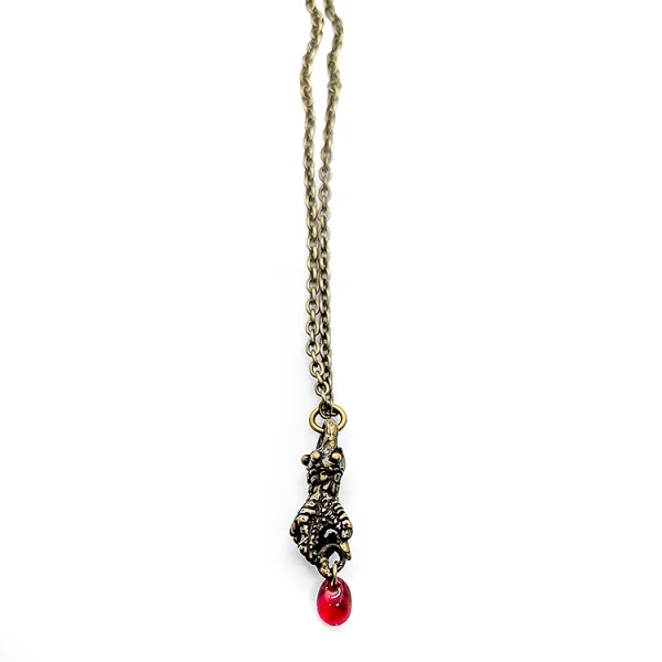 16 directions Dragon's Dogma 2 Dragon Hand Pendant - Dragon's Dogma
