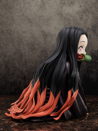 Demon Slayer: Kimetsu no Yaiba - Nezuko in a Box - Big Size Figure 10