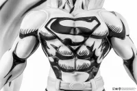 PureArts SDCC 2024 DC HEROES : Superman B&W PX PVC 1/8 Statue - DC Comics - photo 6