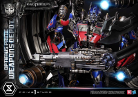 Museum Masterline Transformers: Dark of the Moon (Film) Optimus Prime Weapons Depot Bonus Version 18