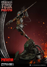 Premium Masterline Predator (Comics) Cracked Tusk Predator 25