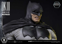 Museum Masterline Batman Dark Knight III The Master Race (Comics) Batman Black Version 9