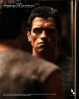 Queen Studios INART – The Terminator  -  T-800 1/6 Collectible Figure - The Terminator - photo 2