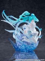 Hatsune Miku -Crystal Dress Ver.- 1/7 Scale Figure 2
