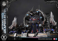 Museum Masterline Transformers: Dark of the Moon (Film) Optimus Prime Weapons Depot Bonus Version 32