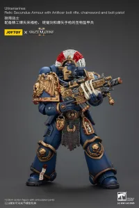 JOYTOY Ultramarines Relic Secundus Armour with Artificer bolt rifle, chainsword and bolt pistol - Warhammer 40K - photo 4