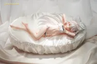 GOOD SMILE COMPANY SSR FIGURE Wakening White Haired-Chan 1/7 Scale Figure - Wakening White Haired-Chan - photo 5