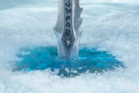 World of Warcraft® Frostmourne Sword Premium Replica 4