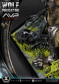Real Elite Masterline Aliens vs. Predator: Requiem Wolf Predator 77