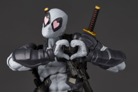 Revoltec AMAZING YAMAGUCHI DEADPOOL Ver.2.5 (X-Force Color) 16