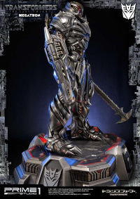 Museum Masterline Transformers: The Last Knight (Film) Megatron 20